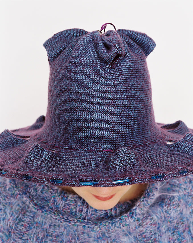PAARS BLAUW | hoed met 'Inkepingen'