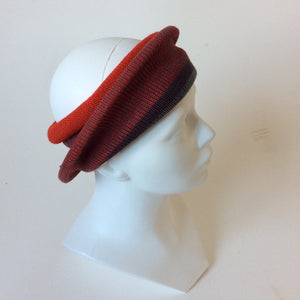Rood blauwe OProl baret/ muts