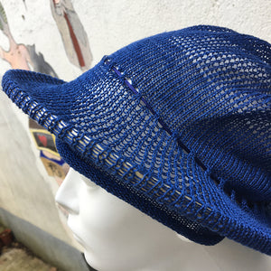 Blauw, Pet of Zonneklep