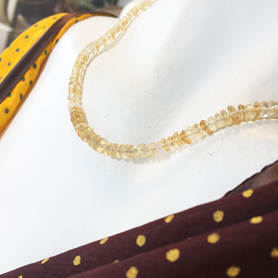 Citrien handgeknoopt collier