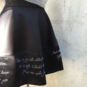 Zwart, Satijnen rok van merk 'I wear Poetry'