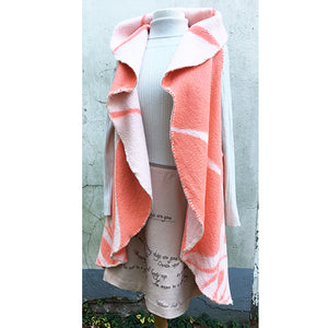 Roze/ wit. Vintage deken omslag vest